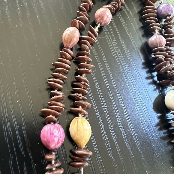 Handmade necklace from a world traveler - Picture 2 of 2